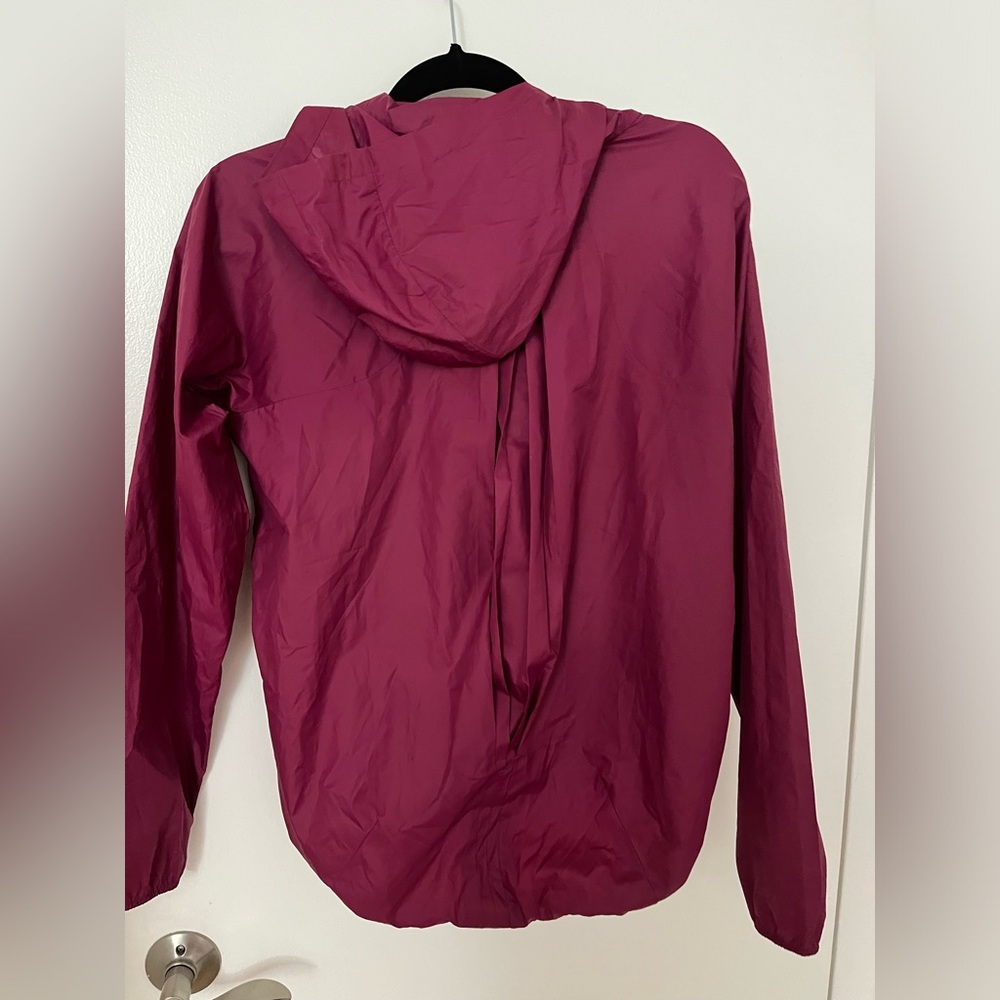 Brooks Running Windbreaker - Picture 3 of 5